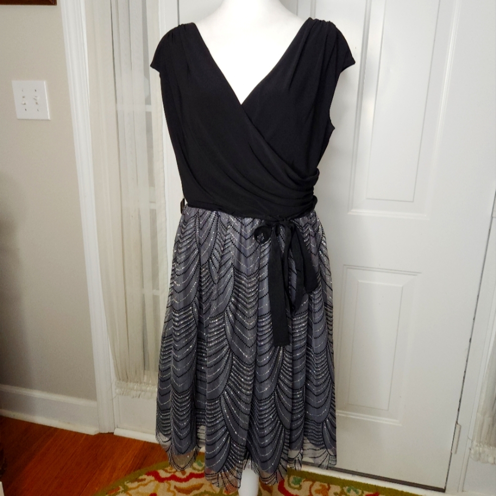 S.L. Fashions Metallic Glitter Black and Silver Dress Size 14